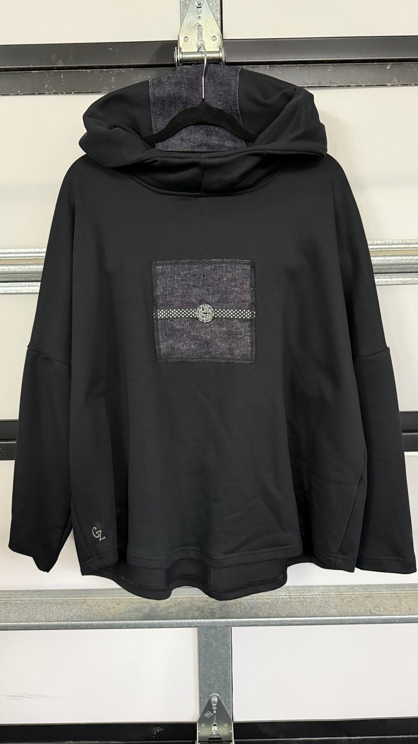 Goodie Hoodie - Black