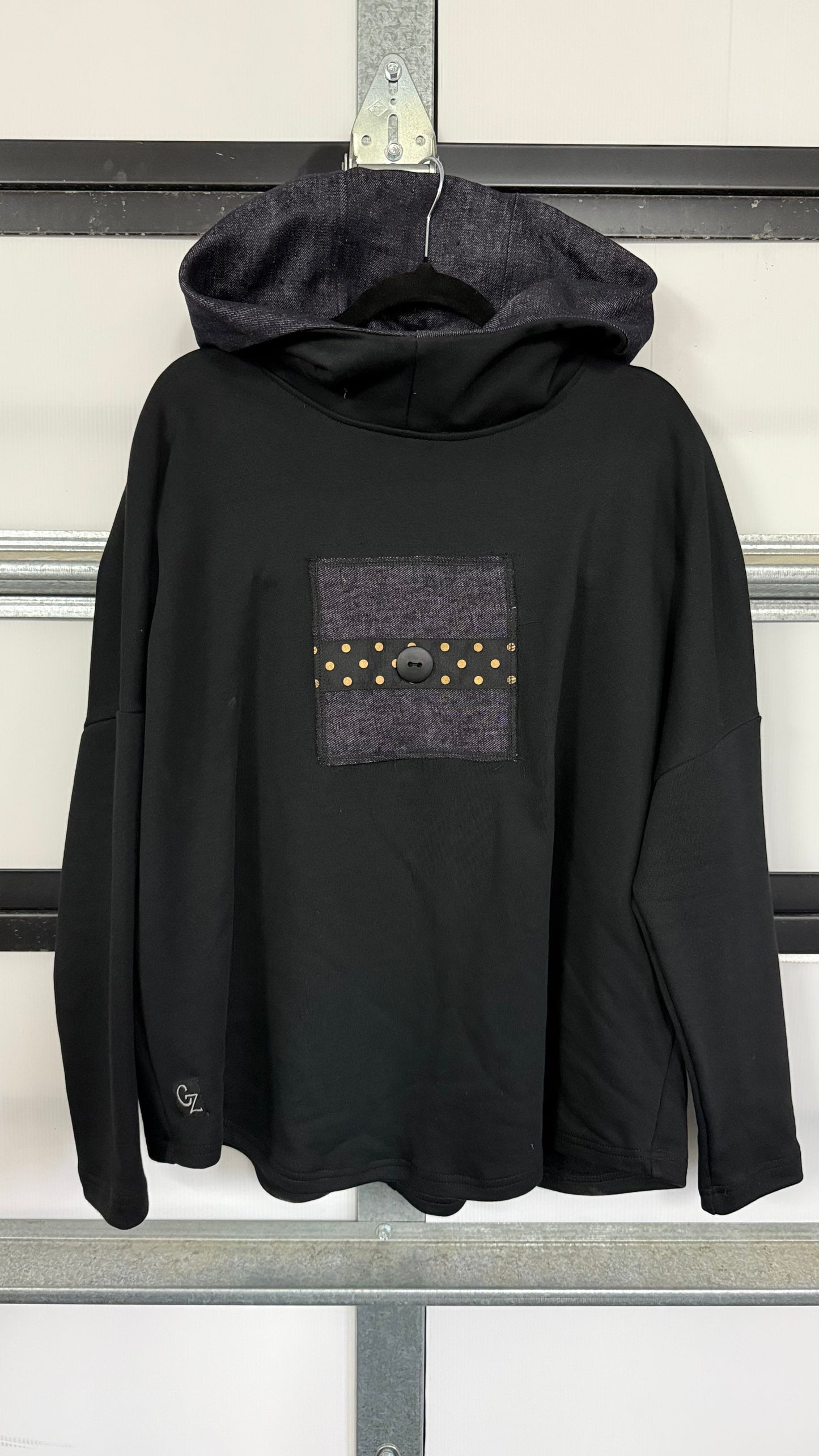 Goodie Hoodie - Black