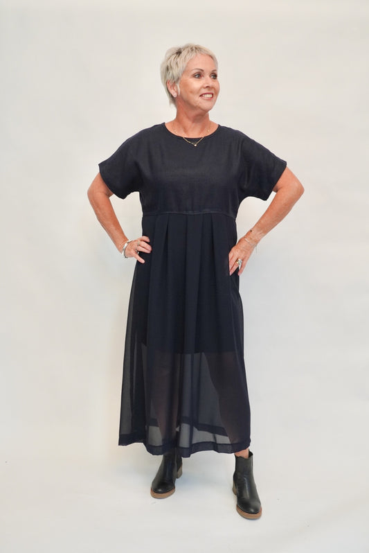 Pleats of Rosie - Navy