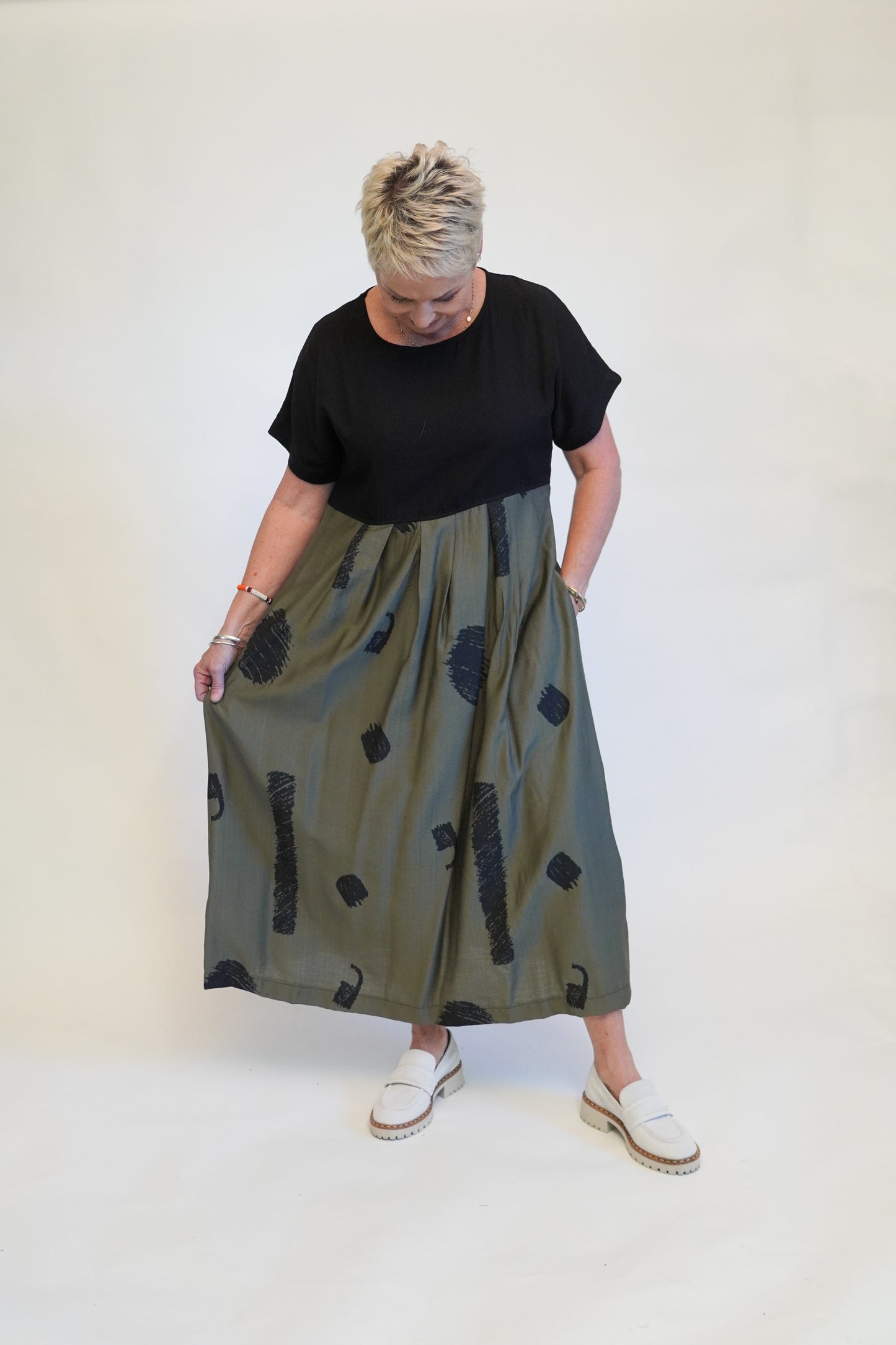 Pleats of Rosie - Green Abstract