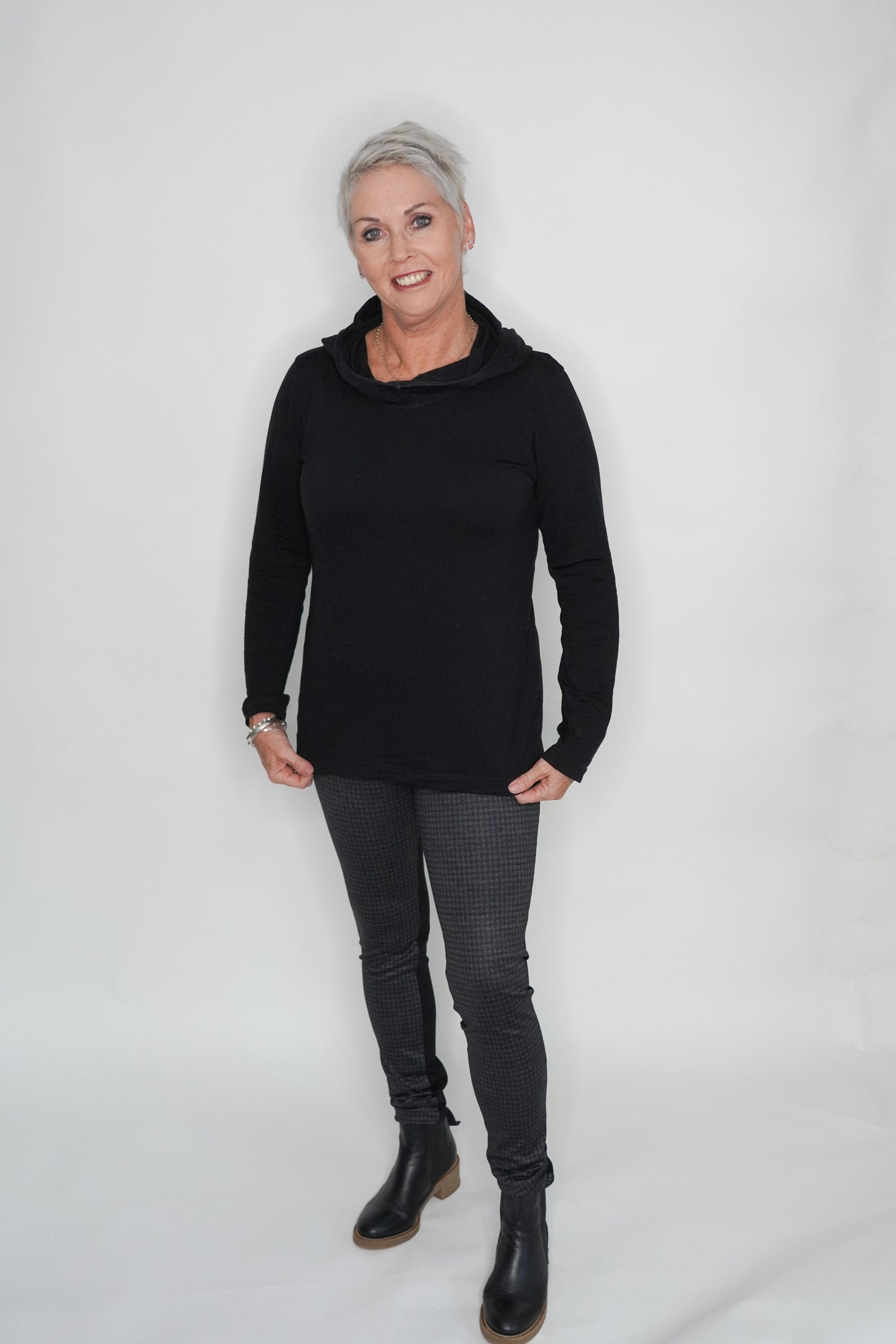 Merino Hooded Baselayer-Black