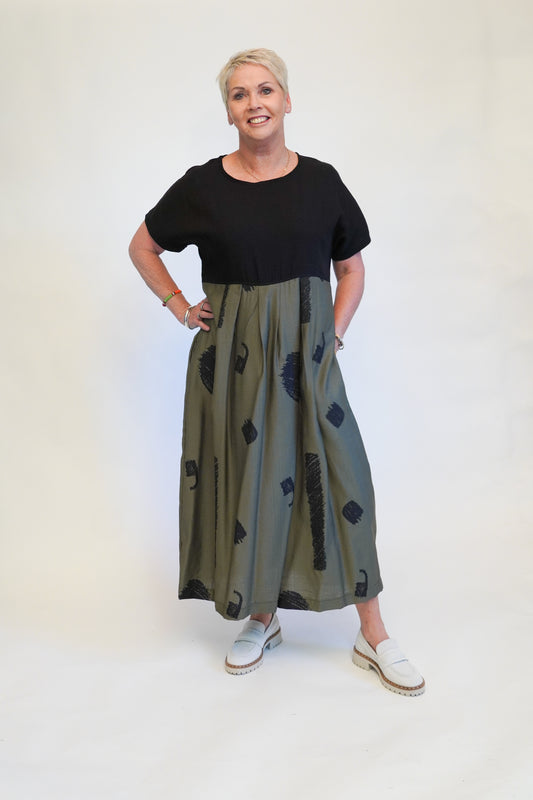 Pleats of Rosie - Green Abstract