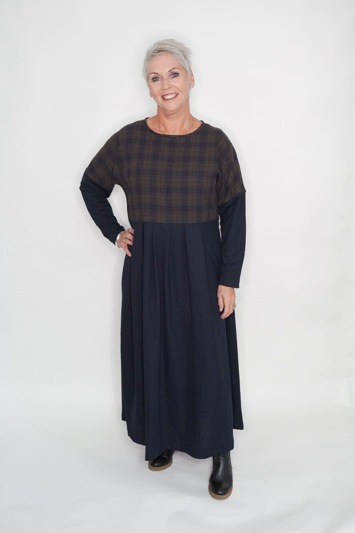 Pleats of Rosie Long Sleeve-Check with Navy